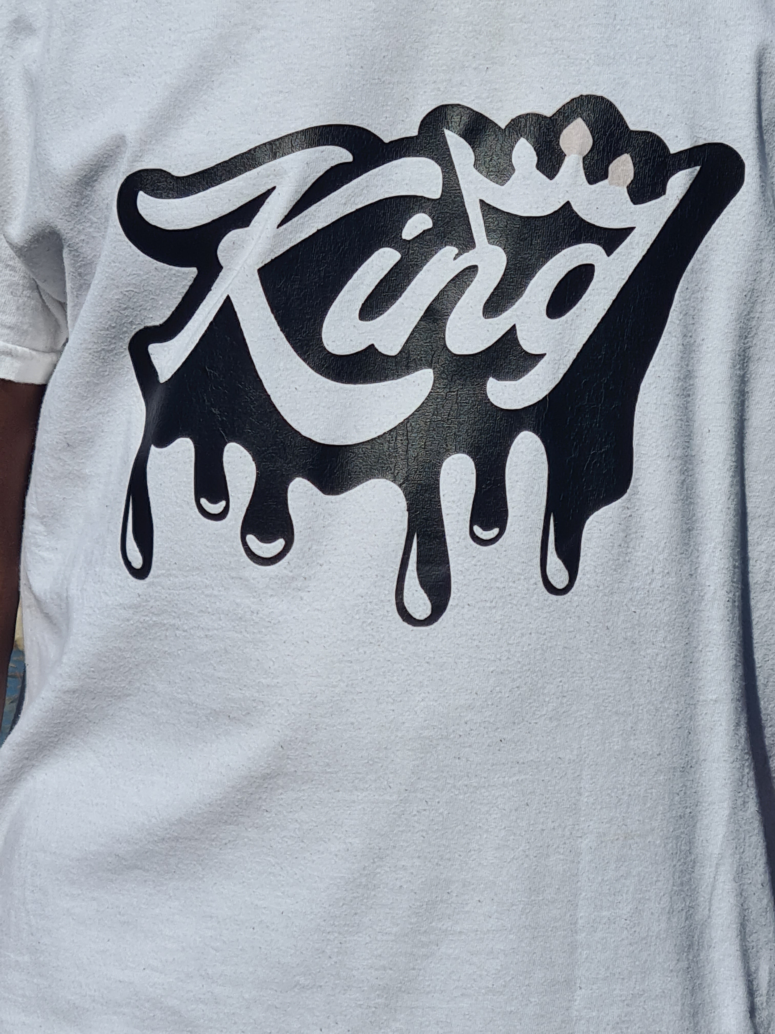 King Drip Crown Graphic T-Shirt